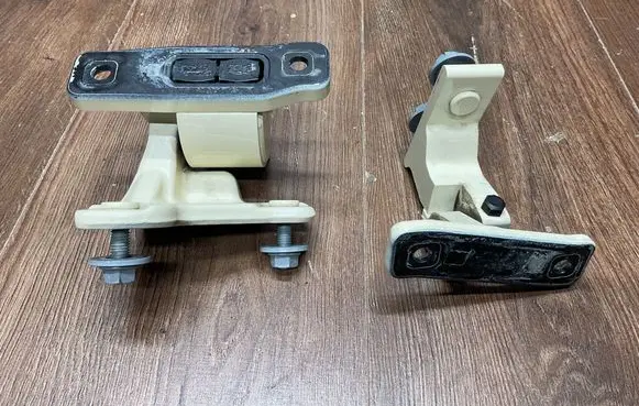 Mercedes-Benz E W213 Front door upper hinge A2131803