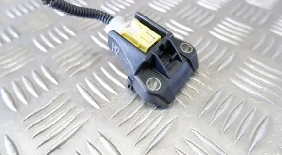 Lexus IS III XE30 Airbag deployment crash/impact sensor 8917330170