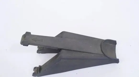 BMW 3 E30 Radiator support slam panel bracket 1709486
