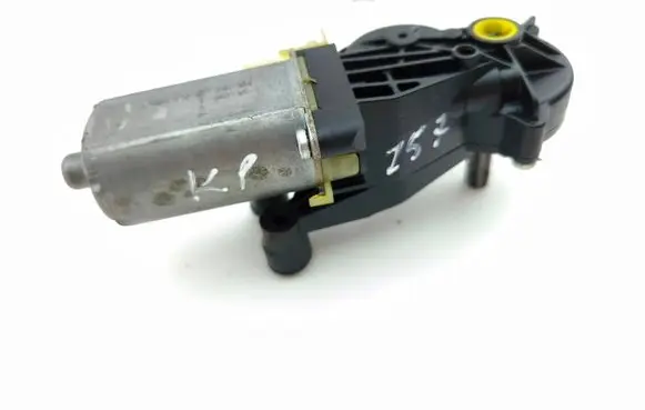 Mercedes-Benz E W212 Seat adjustment motor P10725501