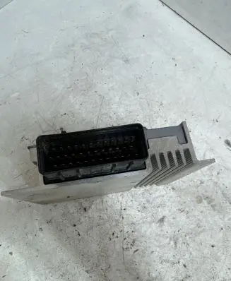 Land Rover Range Rover P38A Transfer box differential control unit 4450000024 AMR6459 066207