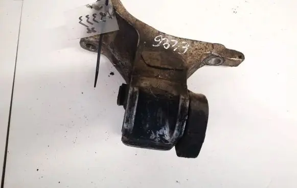 Honda Accord Engine mount bracket
