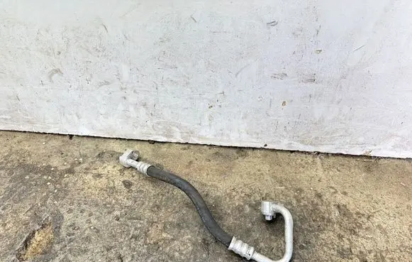 BMW 5 G30 G31 G38 Air conditioning (A/C) pipe/hose 9309005