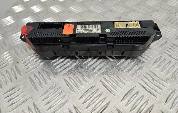 Ford Focus Climate control unit 7M5T18C612AC 0259A W7FA88284