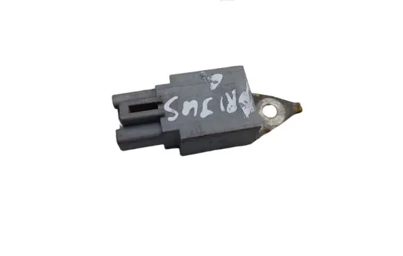 Toyota Prius (NHW20) Aerial antenna filter 9098004174