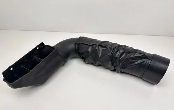 Hyundai i30 Air intake duct part DK2103X021