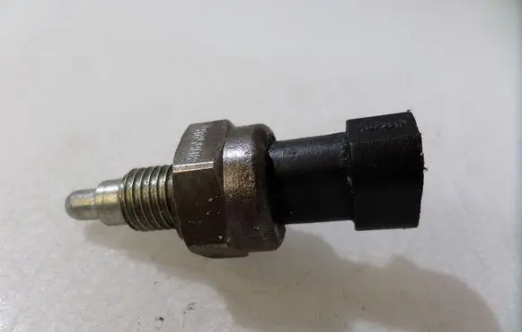 Fiat Croma Reversing light switch sensor 9185908