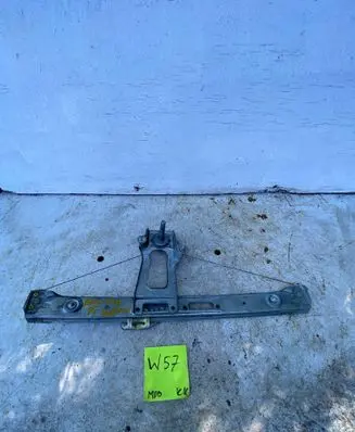 BMW 3 E46 Rear door manual window regulator 7011206