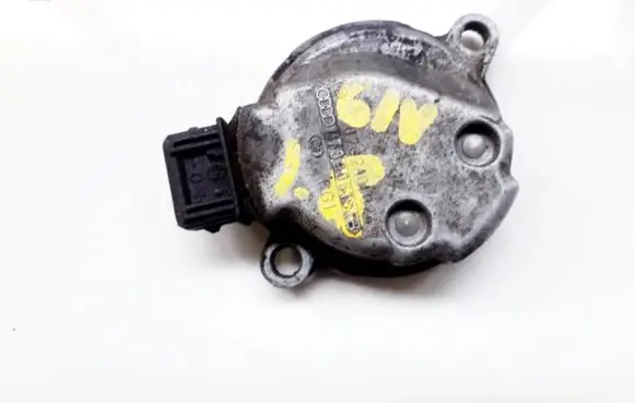Volkswagen Golf IV Camshaft position sensor 058905161b 0232101024