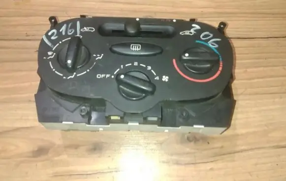 Citroen Xsara Picasso Climate control unit 10689