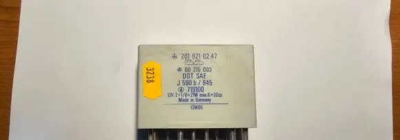 Mercedes-Benz E W124 Other relay 2018210247 60215003