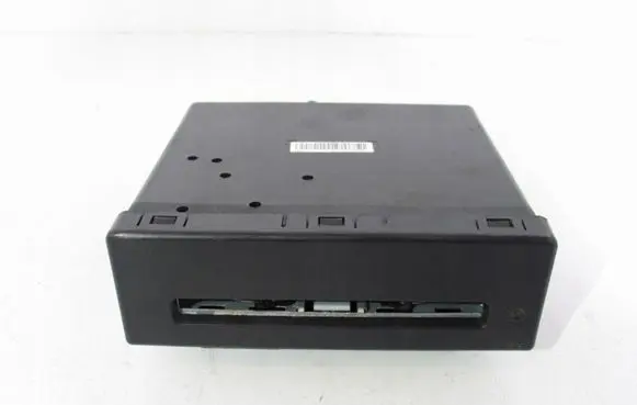 Opel Insignia A CD/DVD changer Array