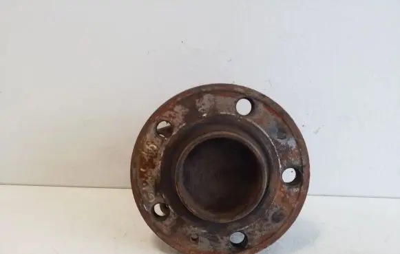 Volvo S60 Rear wheel hub