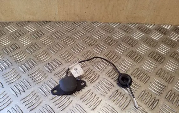 BMW X5 E53 Aerial GPS antenna 65908381206 8381206
