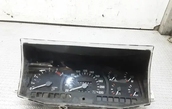 Opel Frontera A Speedometer (instrument cluster) 88481604