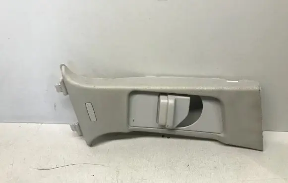 Mercedes-Benz C W204 (B) pillar trim (top) A2048601030