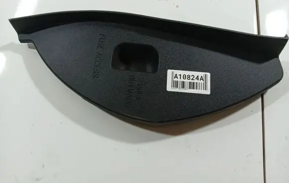 Mitsubishi Endeavor Other interior part MR564849