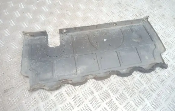 Mitsubishi Pajero Other under body part MB918553