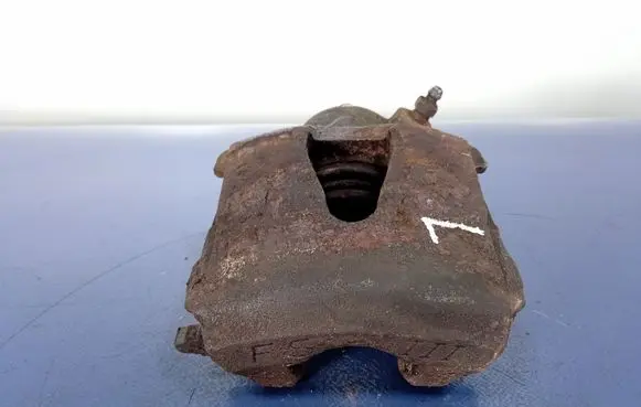 Skoda Fabia Mk1 (6Y) Front brake caliper