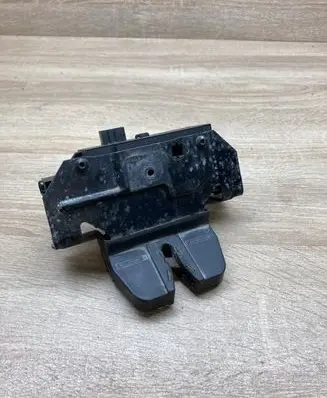 Opel Vectra C Tailgate/trunk/boot lock/catch/latch 13185566
