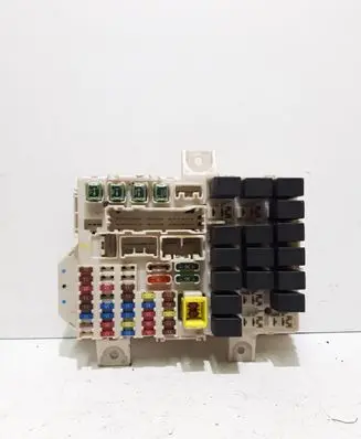 Mitsubishi Colt Fuse module MN108319 0250 6E23