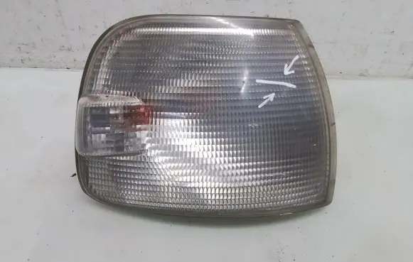 Volkswagen Transporter - Caravelle T4 Front indicator light