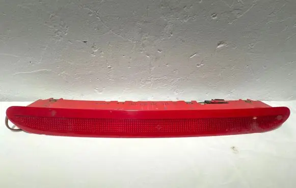 Volkswagen PASSAT B6 Third/center stoplight 1K6945097B