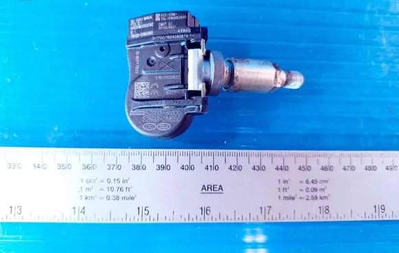 KIA Ceed Tire pressure sensor 529333N100 529332M650