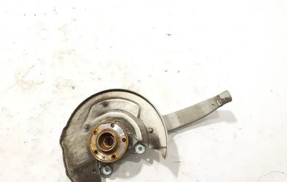 Volvo XC60 Front wheel hub 32298140