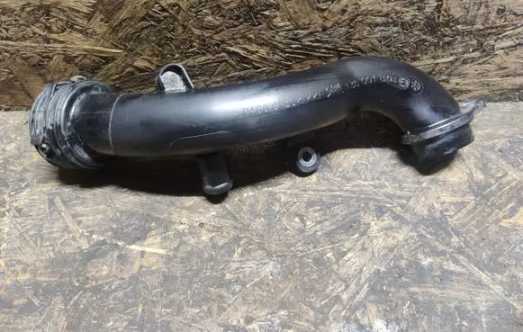 Infiniti Q70 Y51 Engine coolant pipe/hose A6512001151