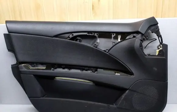 Mercedes-Benz E W211 Front door card panel trim A2117270114