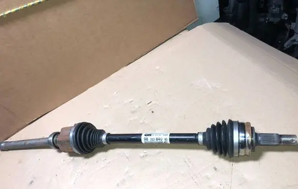 Peugeot 2008 II Front driveshaft 10404528 9825384080