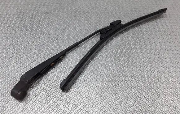 Toyota Avensis T250 Rear wiper blade 