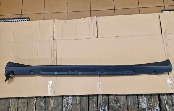 Nissan Juke I F15 Foot area side trim 76850-1K16A