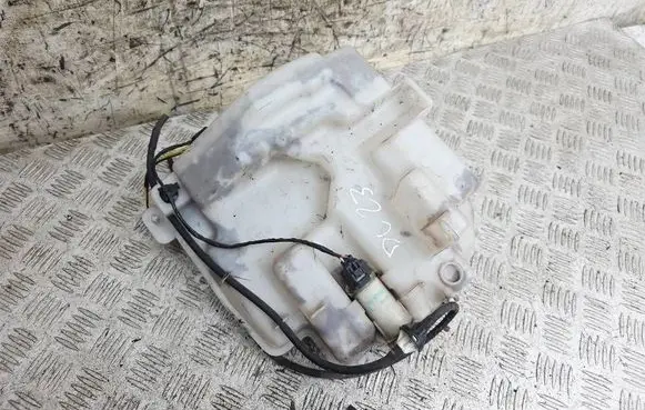 Mitsubishi ASX Windshield washer fluid reservoir/tank 