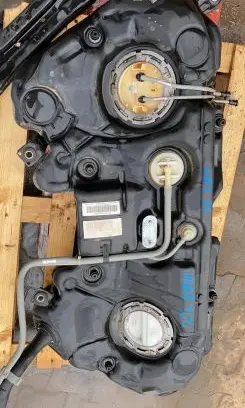 Mercedes-Benz E W212 Fuel tank A2124702001