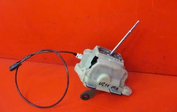 Mercedes-Benz E W211 Gear shifter/selector A2112673124