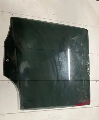Mercedes-Benz ML W163 Rear door window glass A1637350310