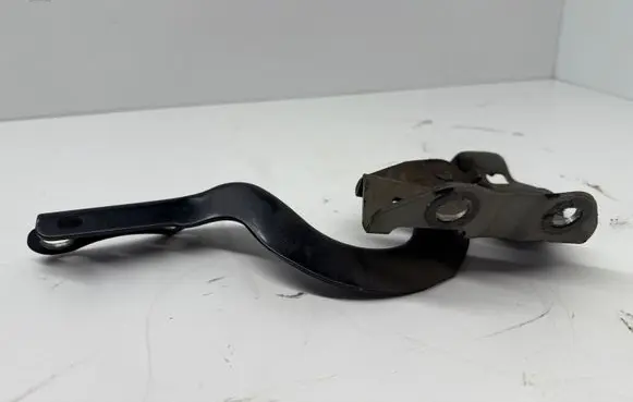Toyota Auris E180 Engine bonnet/hood hinges