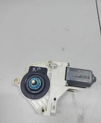 Audi Q5 SQ5 8R Front door window regulator motor 8K0959801B 11420251075 1101919810200