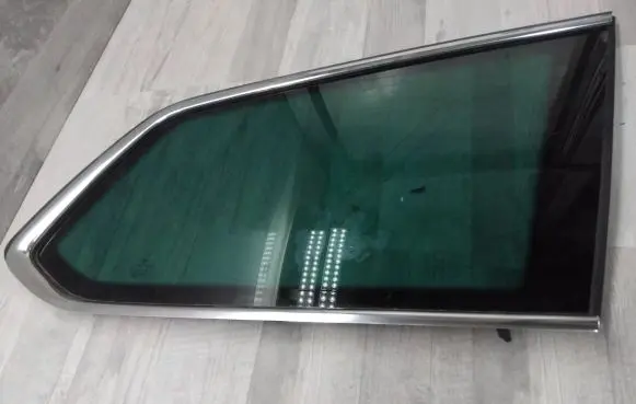 Volkswagen PASSAT B8 Rear side window 3G9845298CH