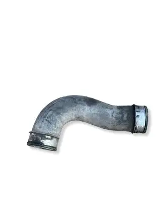 Volkswagen PASSAT B6 Intercooler hose/pipe 