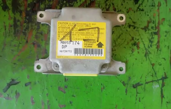 Mitsubishi Colt Airbag control unit/module MB953174