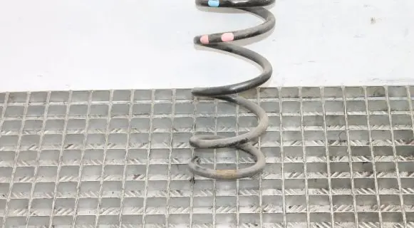 Nissan 370Z Rear coil spring