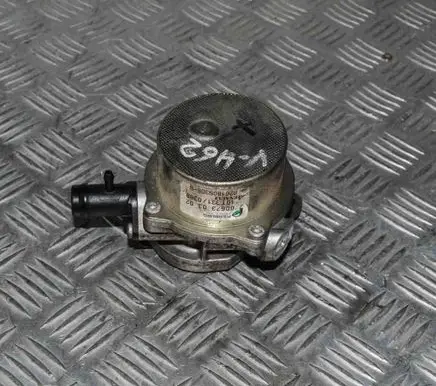 Renault Megane III Vacuum pump 8201005306