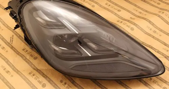 Porsche Cayenne (9Y0 9Y3) Headlight/headlamp 9Y0941036L