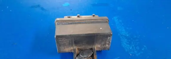 Peugeot 406 Fuel injection pump control unit/module 240107