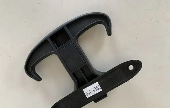 Audi A6 S6 C7 4G Tie down hook / loop 4G5867615