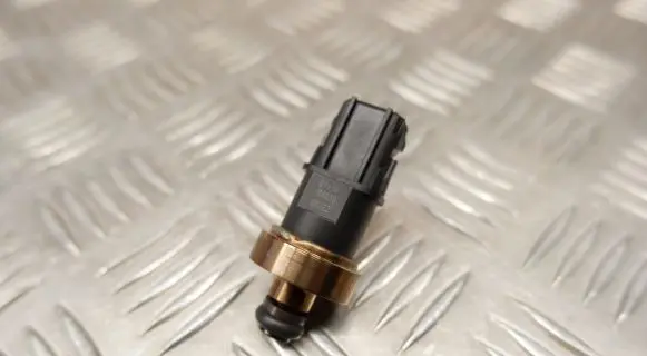 Fuel pressure sensor