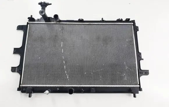 Suzuki Swift III Coolant radiator